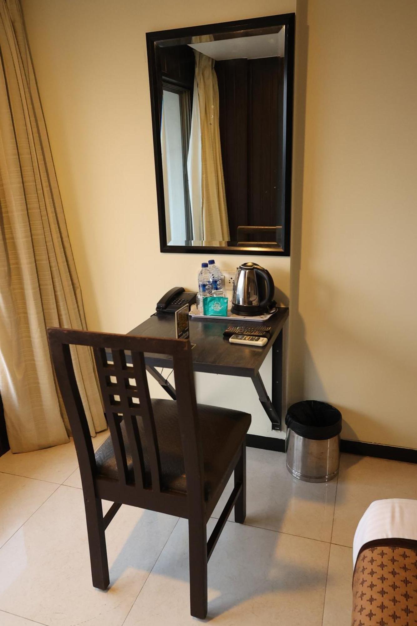 Quaint Suites Hotel & Banquet Mumbai Exterior photo