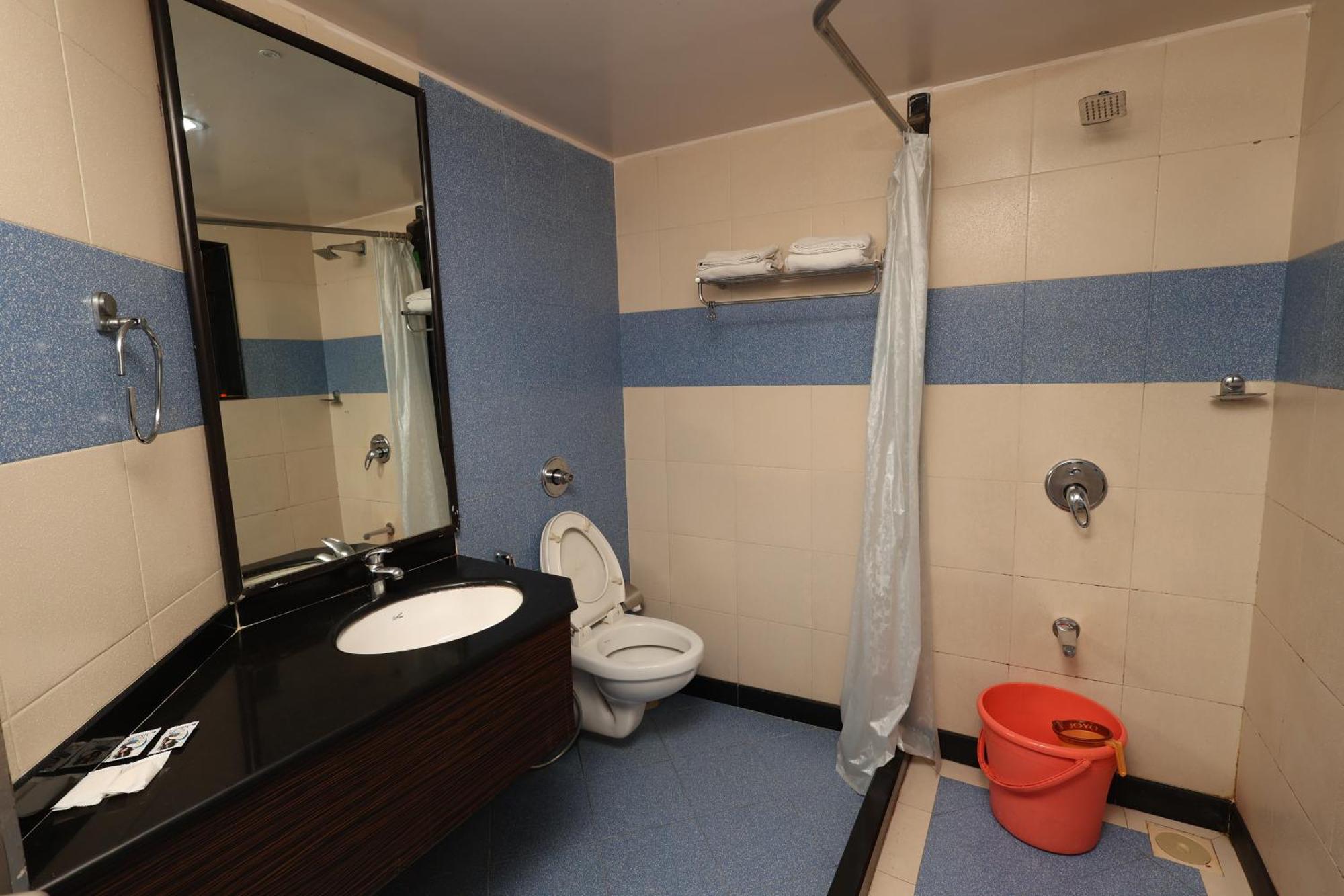 Quaint Suites Hotel & Banquet Mumbai Exterior photo