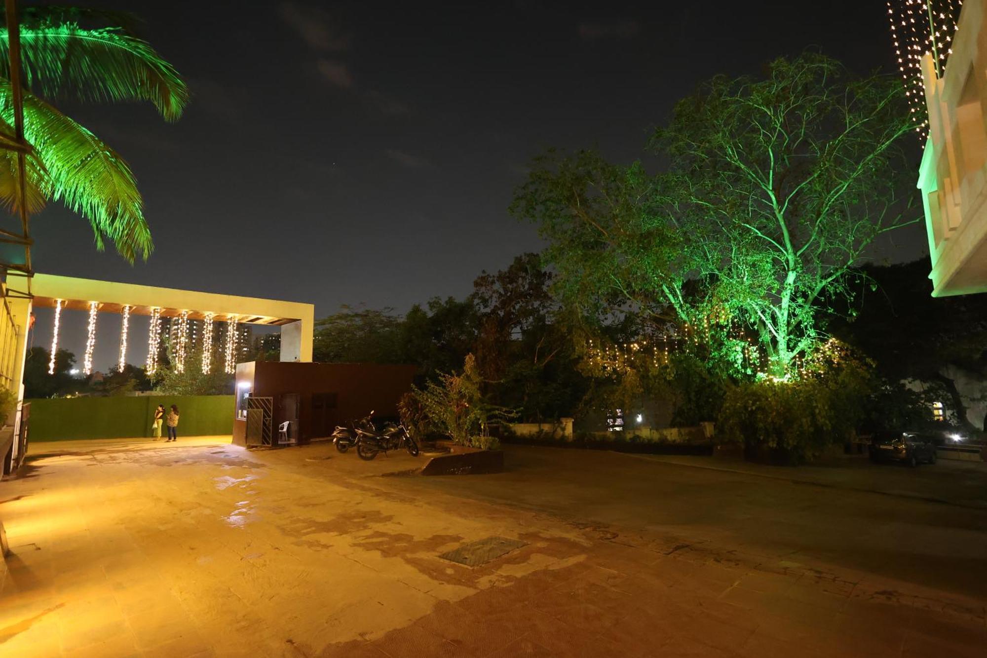 Quaint Suites Hotel & Banquet Mumbai Exterior photo
